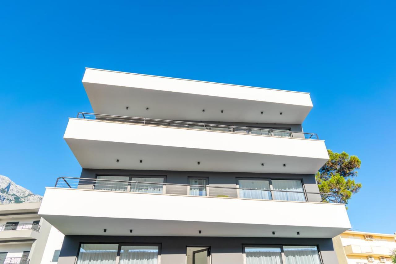 Apartmani Pino 巴什卡沃达 外观 照片
