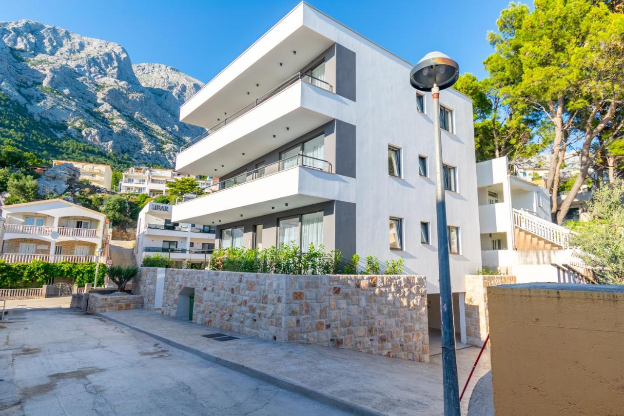 Apartmani Pino 巴什卡沃达 外观 照片